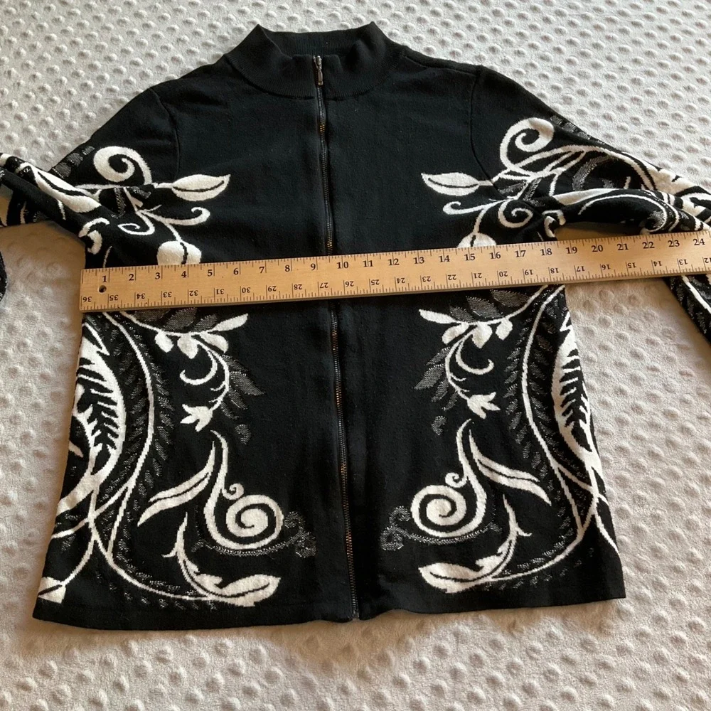 Chico's Full Zip Knit Cardigan Women 1 M Black White Scroll‎ Floral Mock Neck
